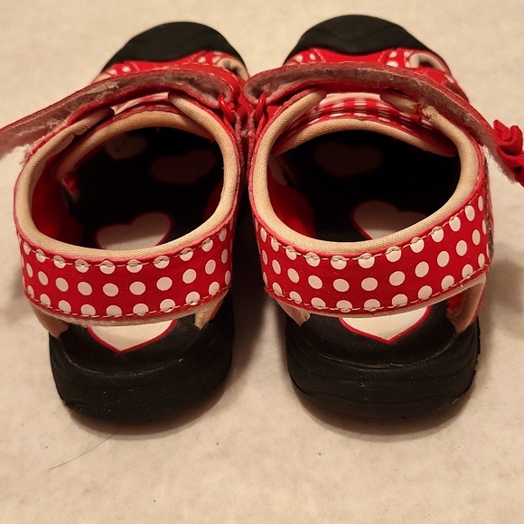 Disney Minnie Mouse red polka dot closed toe sandals - Picture 7 of 7